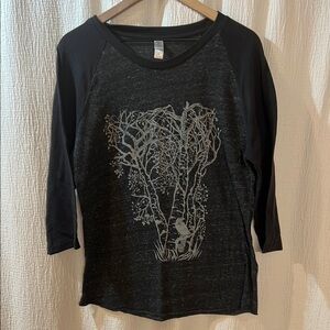 Black Graphic Raglan Sleeve Top